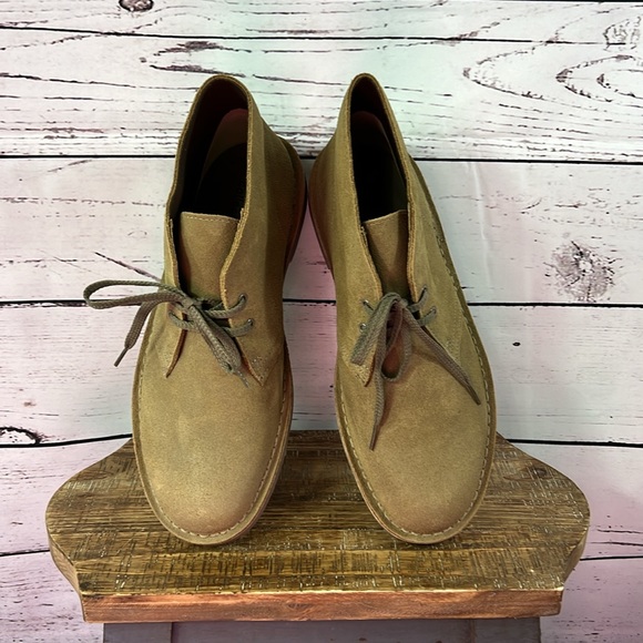 CLARKS Bushacre 2 Chukka Boot Size 9 Wide Taupe Distressed NEW IN BOX - Picture 3 of 7